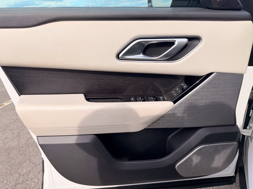 Used 2020 Land Rover Range Rover Velar S AWD/4WD image 20