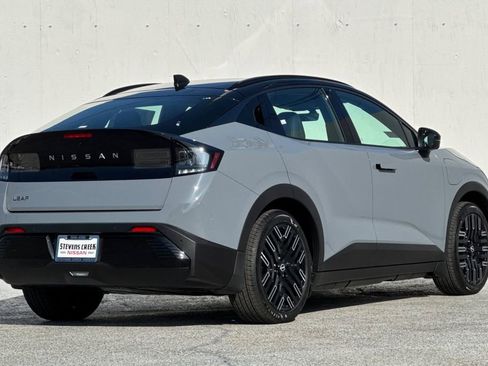 New 2026 Nissan Leaf Platinum+ FWD image 4
