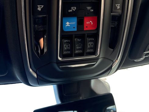 New 2026 Jeep Grand Cherokee Limited image 18