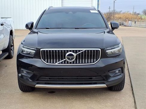 Used 2019 Volvo XC40 T5 Inscription image 2