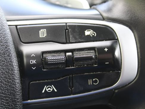 Certified 2023 Kia Sportage EX image 32