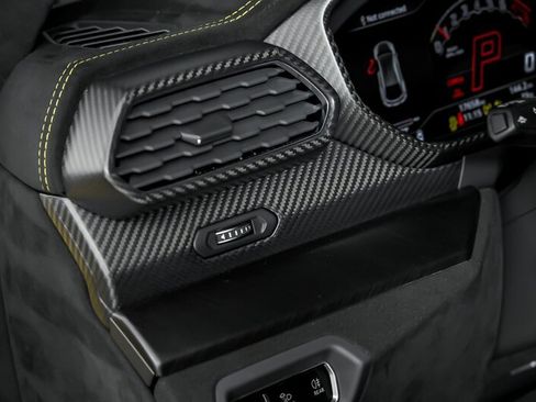Used 2023 Lamborghini Urus Performante AWD/4WD image 24