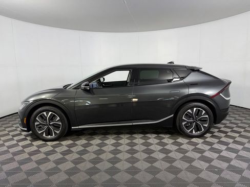 Used 2024 Kia EV6 Light RWD image 11
