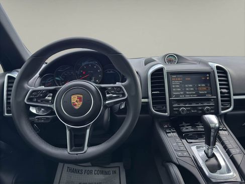 Used 2016 Porsche Cayenne image 14