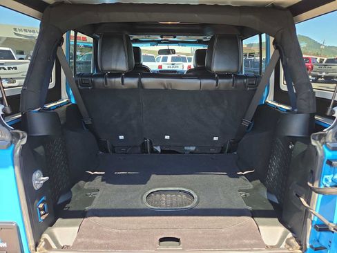 Used 2018 Jeep Wrangler Unlimited Rubicon AWD/4WD image 27