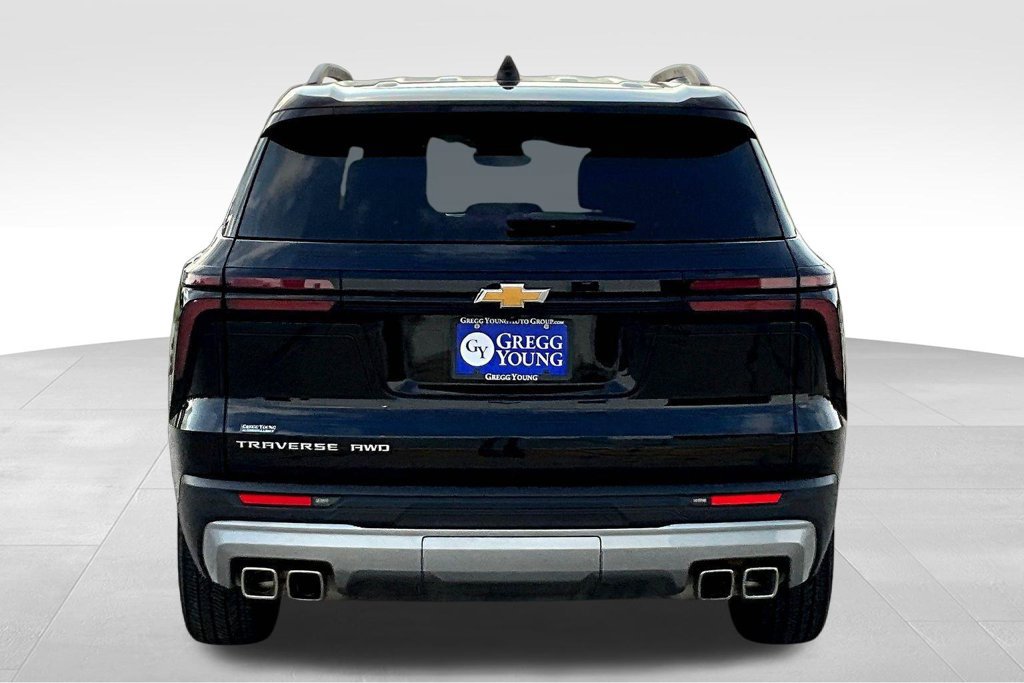 Used 2026 Chevrolet Traverse LT w/ Driver Confidence Package AWD/4WD image 7