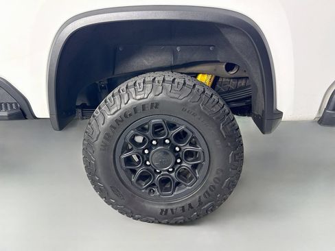 Used 2025 Chevrolet Silverado 2500 ZR2 w/ ZR2 Bison Edition AWD/4WD image 33