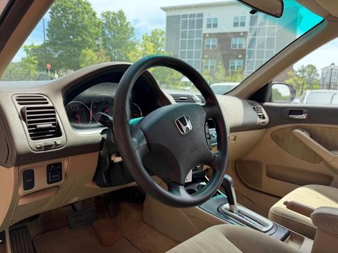 Used 2004 Honda Civic LX image 9