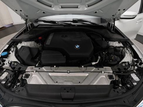 Used 2024 BMW 330i xDrive Sedan AWD/4WD image 3