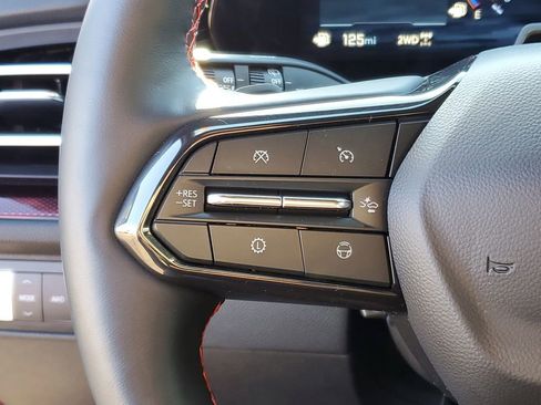 Used 2025 Chevrolet Traverse RS w/ LPO, Floor Liner Package image 13