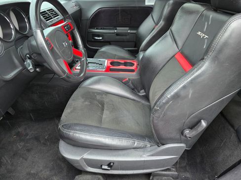 Used 2009 Dodge Challenger SRT8 image 18