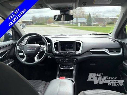 Used 2023 GMC Terrain SLE w/ Driver Convenience Package FWD image 28