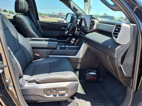 Certified 2025 Toyota Tundra Limited AWD/4WD image 19