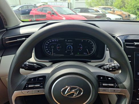 Certified 2024 Hyundai Tucson SEL AWD/4WD image 19