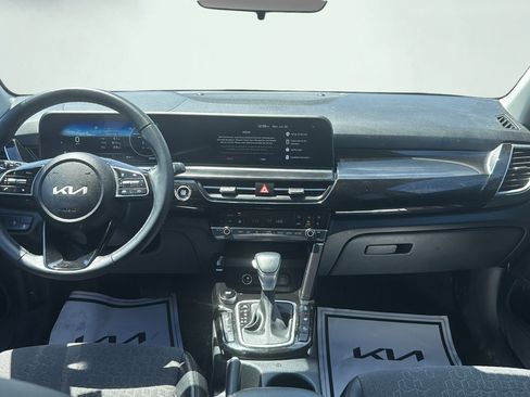 Used 2024 Kia Seltos S AWD/4WD image 17