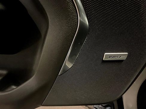 Used 2023 Chevrolet Suburban Z71 w/ Luxury Package image 33