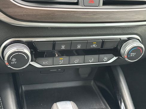 Used 2023 Nissan Altima 2.5 SV image 22