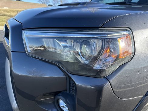 Used 2023 Toyota 4Runner TRD Off-Road Premium image 6