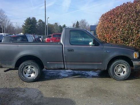 Used 2002 Ford F150 XL image 3