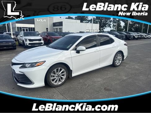 Used 2023 Toyota Camry LE FWD image 1