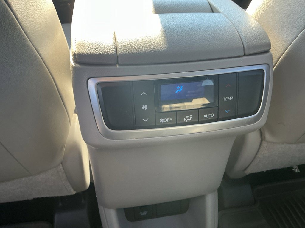 Used 2019 Toyota Highlander Limited AWD/4WD image 22