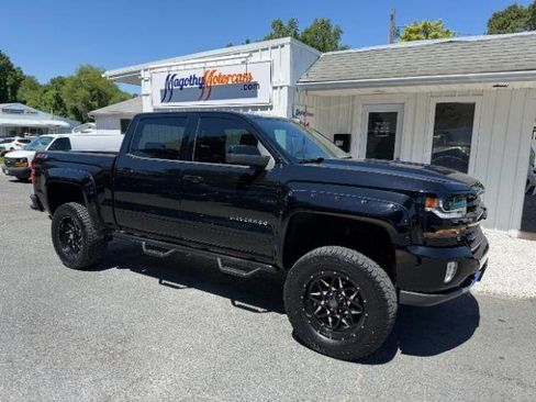 Used 2018 Chevrolet Silverado 1500 LT w/ All Star Edition AWD/4WD image 1