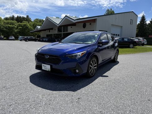 Used 2024 Subaru Impreza 2.0i Sport AWD/4WD image 1