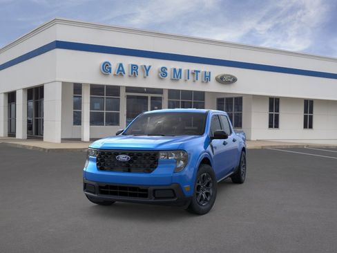 New 2025 Ford Maverick XLT w/ XLT Luxury Package AWD/4WD image 2