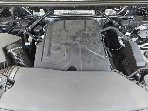 Used 2025 Audi Q5 Premium Plus w/ Premium Plus AWD/4WD image 41