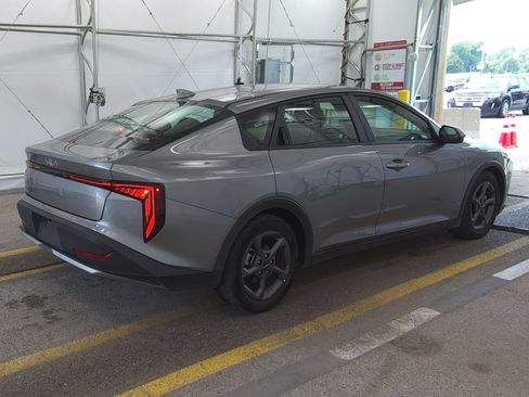 Used 2025 Kia K4 FWD image 6