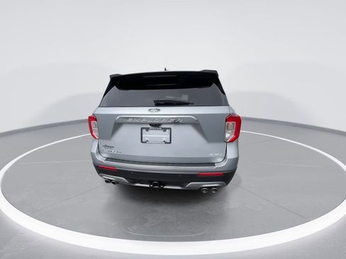 Used 2021 Ford Explorer Platinum w/ Equipment Group 601A AWD/4WD image 7