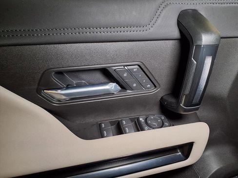 Used 2026 GMC Hummer EV 4x4 Crew Cab image 16