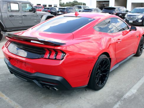 Used 2024 Ford Mustang GT RWD image 9