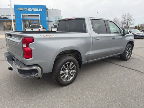Used 2024 Chevrolet Silverado 1500 LT image 7