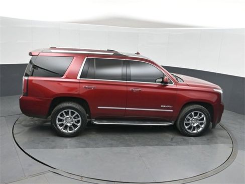 Used 2017 GMC Yukon Denali w/ Open Road Package image 32