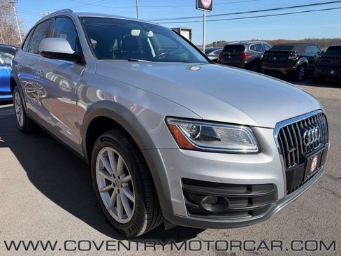 Used 2017 Audi Q5 2.0T Premium Plus w/ Technology Package image 4