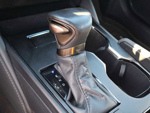 Used 2023 Lexus ES 250 w/ Premium Package AWD/4WD image 12