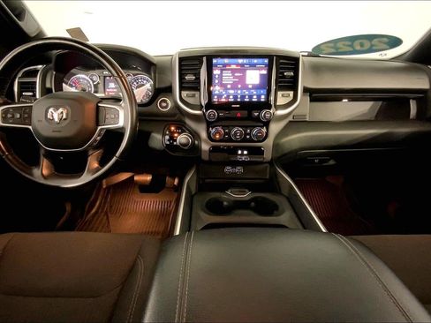 Used 2022 RAM 1500 Big Horn AWD/4WD image 15