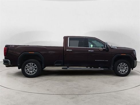 Used 2024 GMC Sierra 2500 SLT w/ SLT Premium Package image 6
