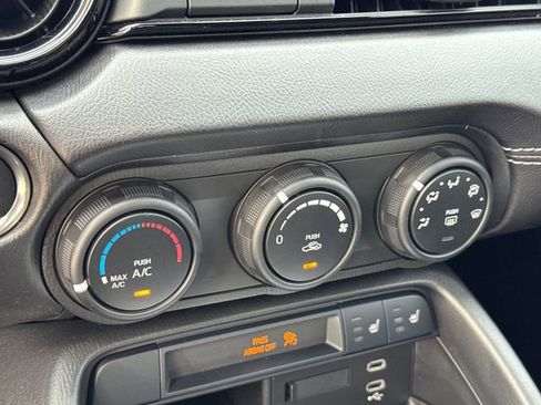 New 2026 MAZDA MX-5 Miata Club w/ Interior Package RWD image 19