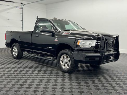 Used 2022 RAM 2500 Big Horn w/ Level C Equiment Group AWD/4WD image 6