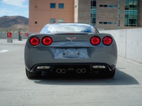 Used 2009 Chevrolet Corvette Coupe w/ Preferred Equipment Group image 27