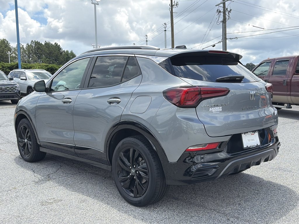 Used 2024 Buick Encore GX Sport Touring FWD image 22
