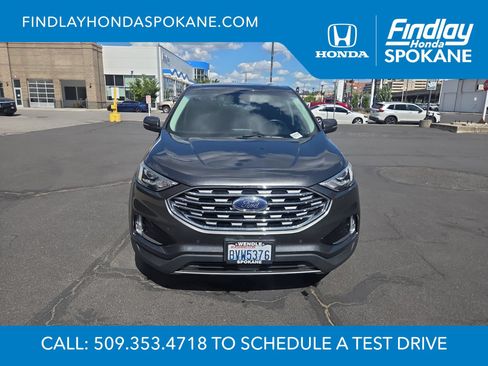 Used 2020 Ford Edge Titanium w/ Class II Trailer Tow Package AWD/4WD image 8