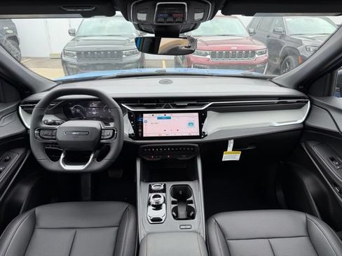 Used 2026 Jeep Cherokee Limited AWD/4WD image 11