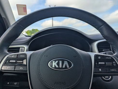 Used 2019 Kia Sorento SX FWD image 33