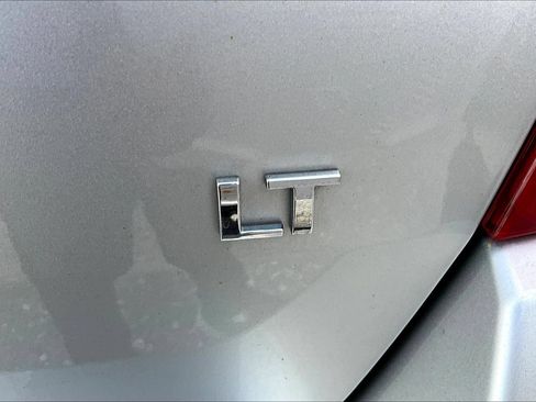 Used 2018 Chevrolet Trax LT w/ LT Convenience Package FWD image 24