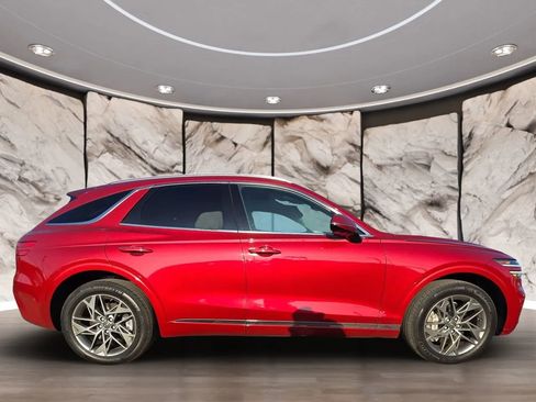 Used 2023 Genesis GV70 2.5T w/ Advanced Package image 5