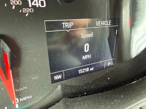 Used 2022 Chevrolet Trax LT w/ LT Convenience Package AWD/4WD image 15