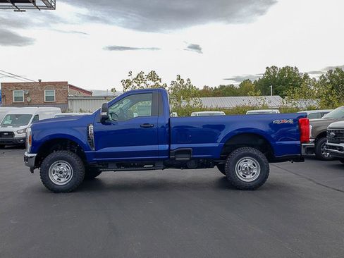 New 2026 Ford F250 XL w/ XL Off-Road Package image 3